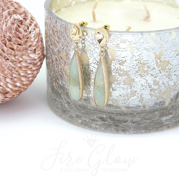 Teardrop Amazonite Crystal Earrings Hammered Metal - Picture 7 of 8